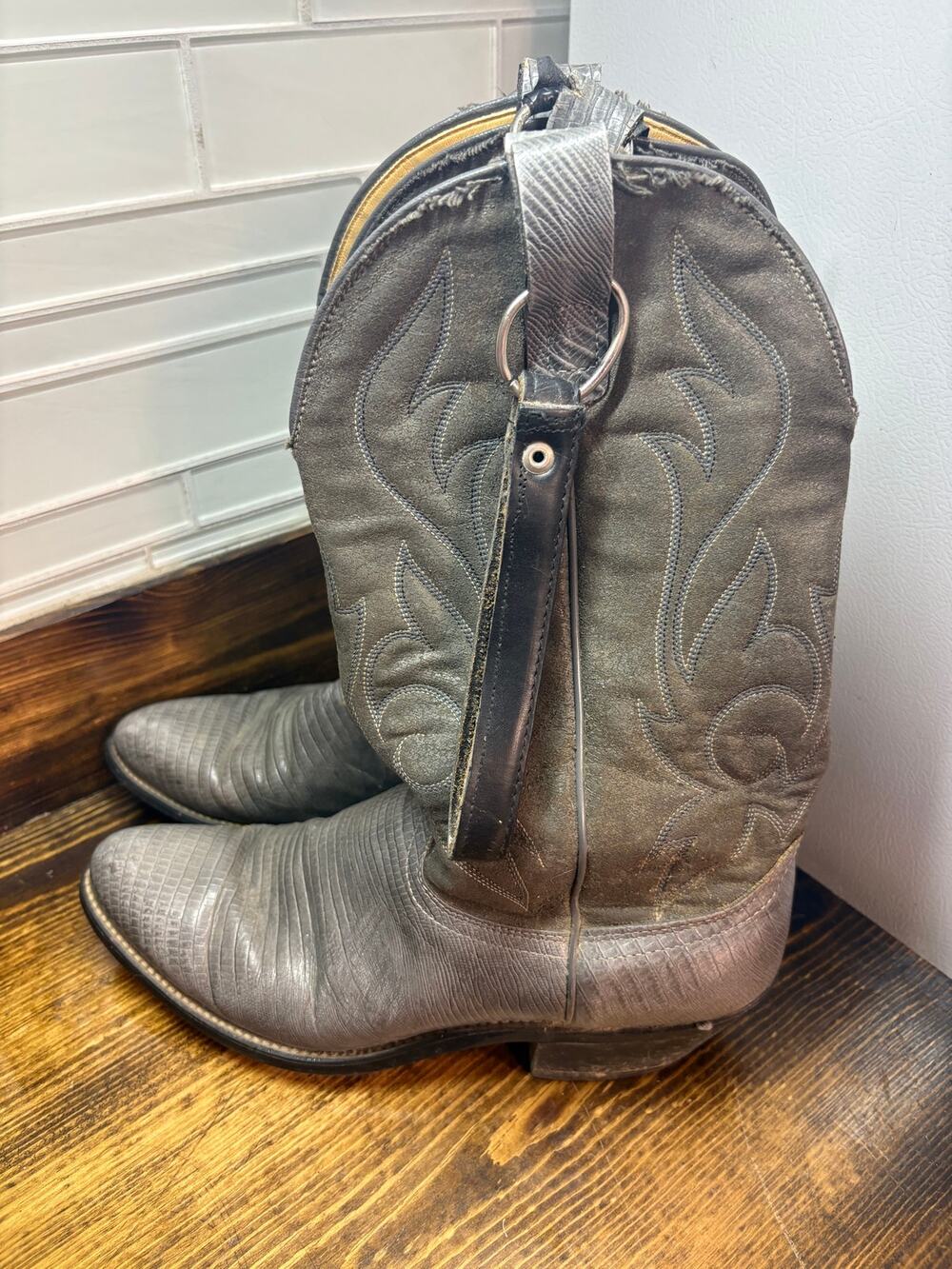 Laredo Gray Cowboy Boots Size 9